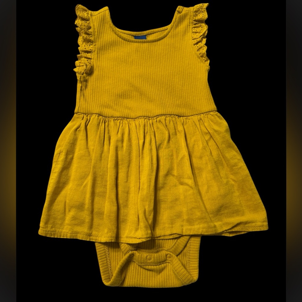 Old Navy Yellow Ruffled Diaper Cover